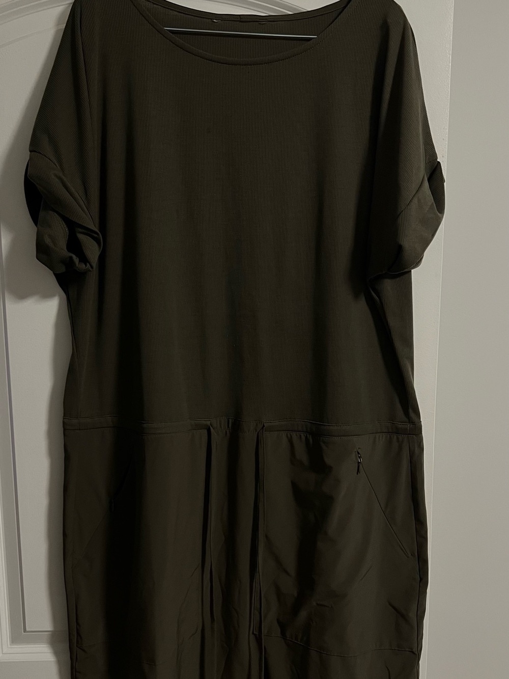 Men's Olive Green Casual Zip-Pocket Jacket